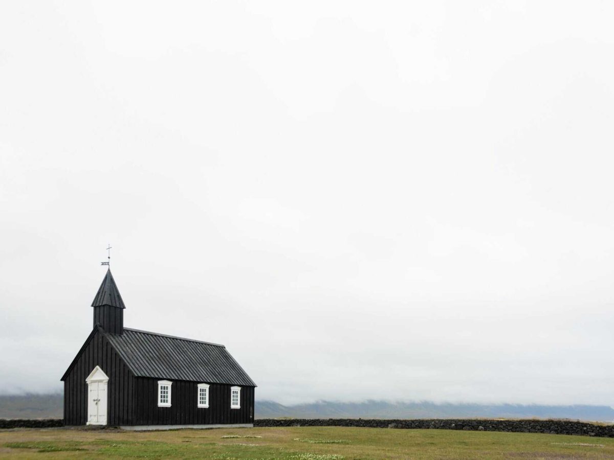 skull-kat-yhEgkxZqkkk-unsplash